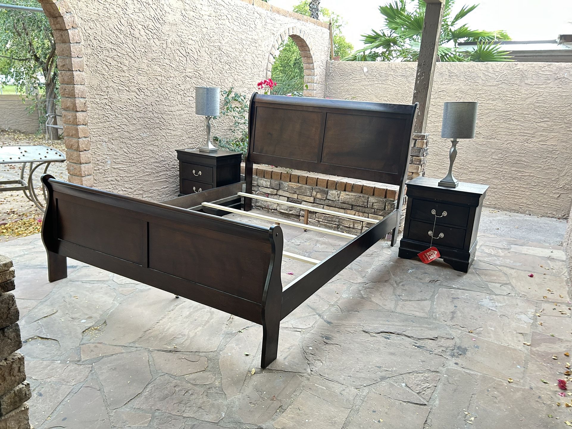 Bedroom Furniture Set