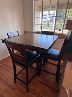 Square Bar-Height Dining / Pub Table Set with 4 Chairs
