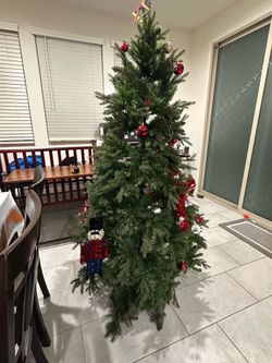 6 Ft Artificial Christmas Tree – Full & Realistic Looking