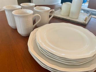 White Ceramic Dinnerware Set
