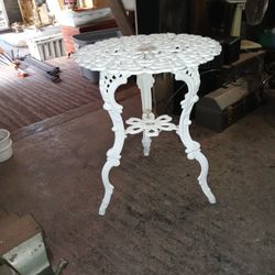 Plant Stand Table Alum