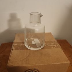 10 Glass Carafes (12 Oz)