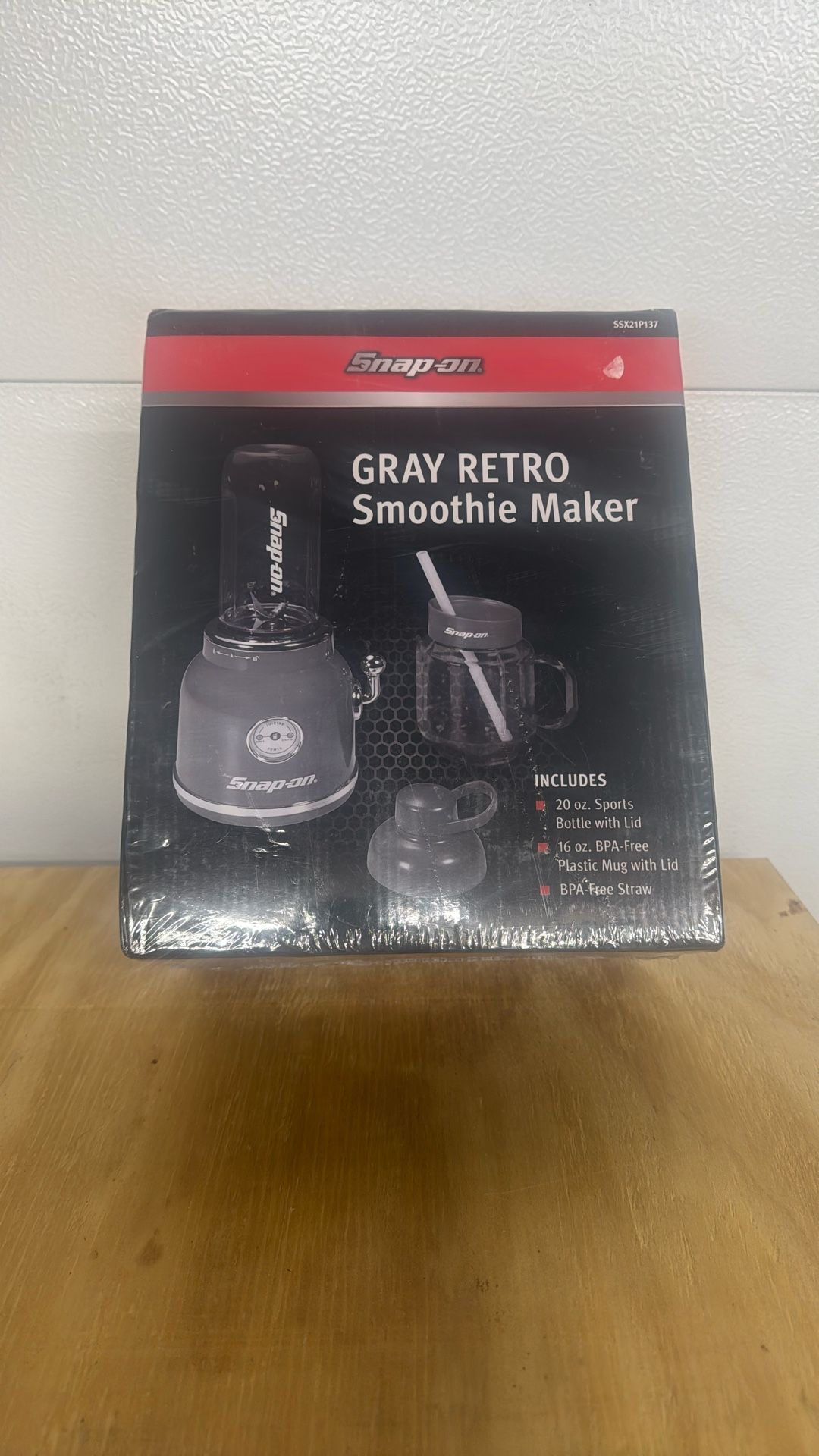 Snap On Gray Retro Smoothie Maker