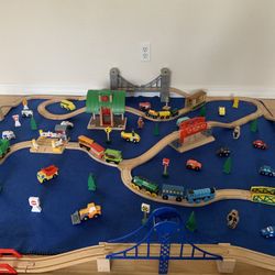Wooden Train Truck. 145 Pieces 
