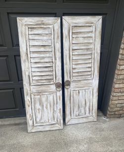 Artwork. Canvas. Doors