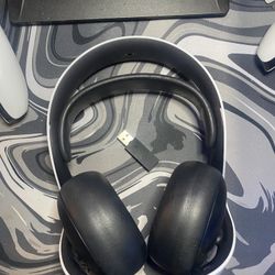 PULSE Elite™ wireless headset - PS5