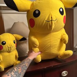 Plush Pikachu x2 
