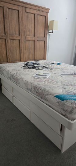Queen Storage Bed Frame with Mattress – Excellent Condition – $650