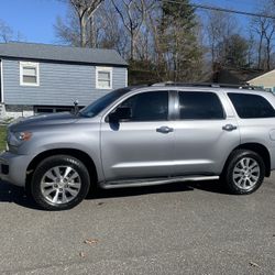 2011 Toyota Sequoia