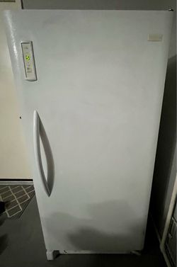 Excellent Condition Upright Freezer