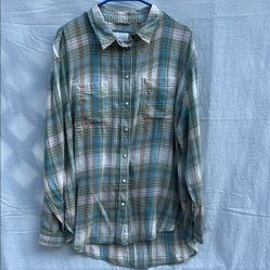 American Eagle Plaid Button-Up Shirt
