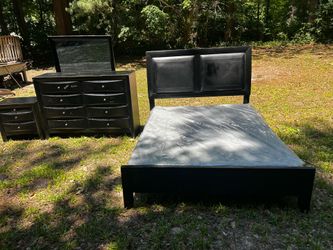 Queen bedroom set