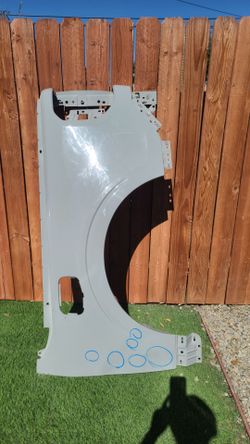 2023 - 2025 FORD MAVERICK LEFT SIDE PANEL QUARTER PANEL SKIP PANEL USED OEM . NC4A