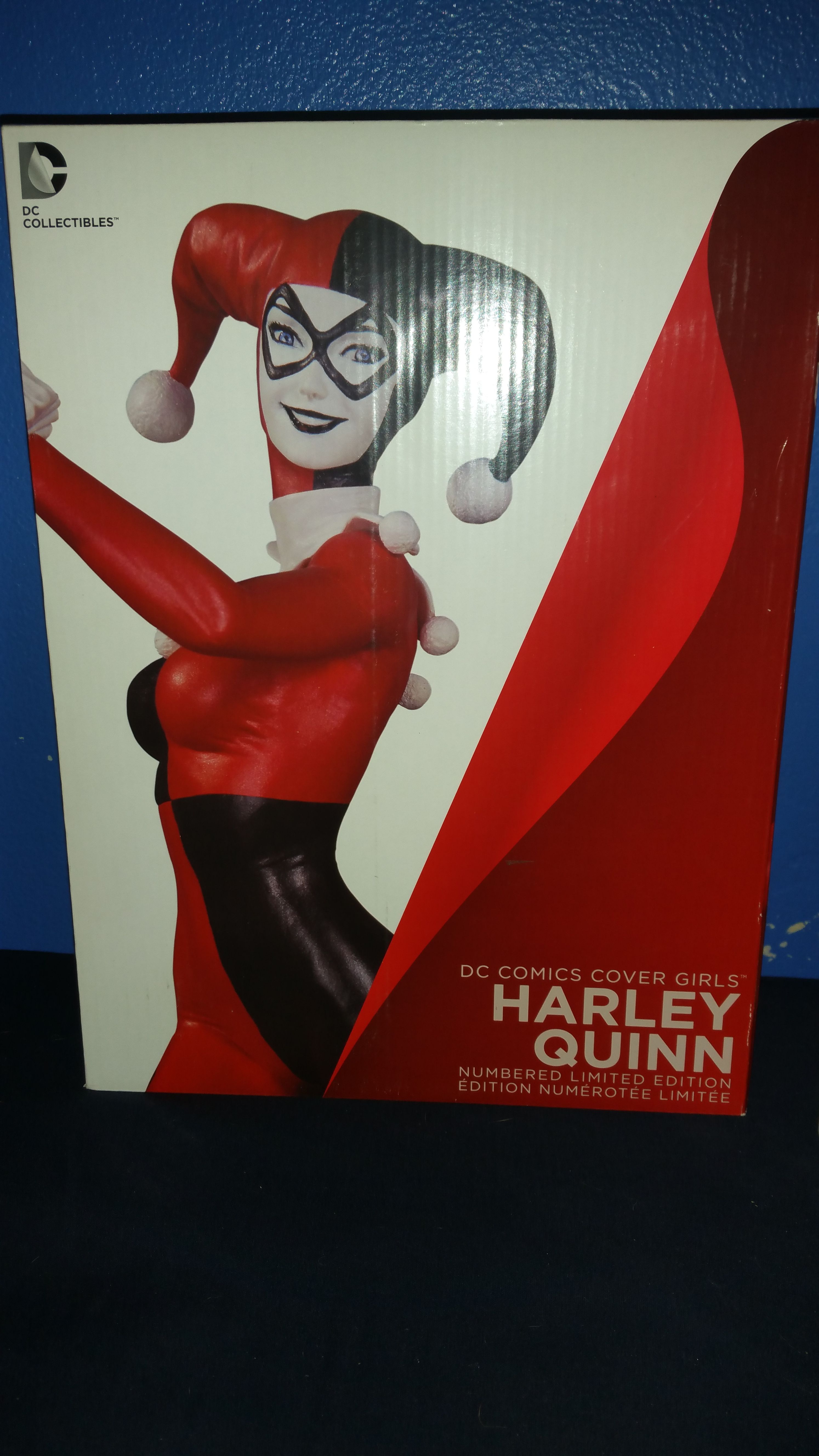 Harley Quin Collectible Statue