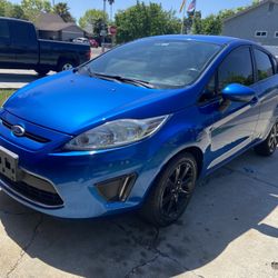 2011 Ford Fiesta 