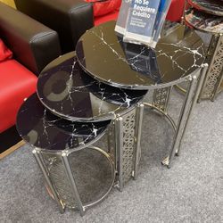 Coffee Table ,, delivery Availabile 