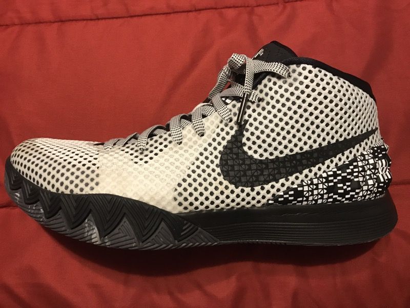 Kyrie 1 BHM