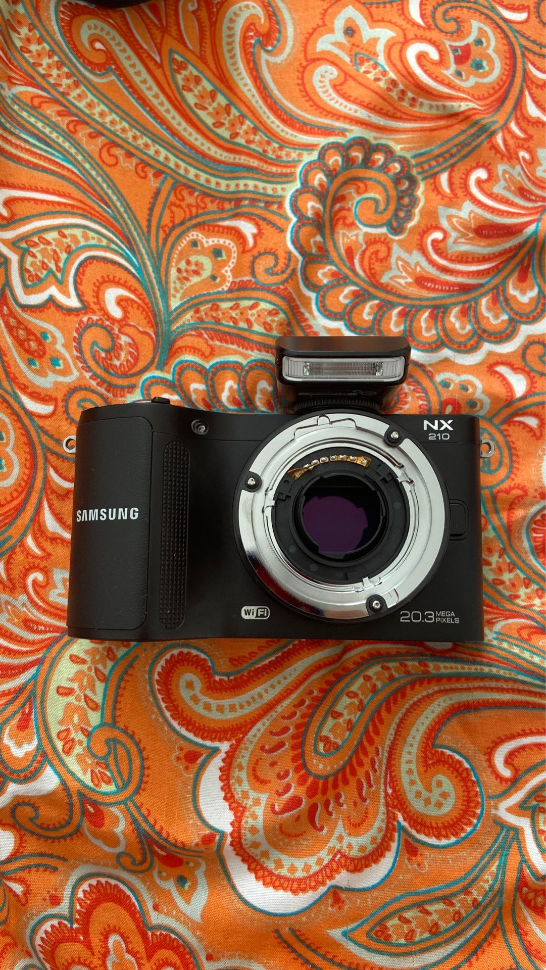 Samsung NX-210 Camera Plus straps and bags