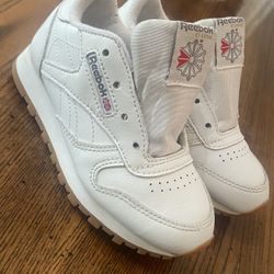 Toddler Reebok Classics Size 9