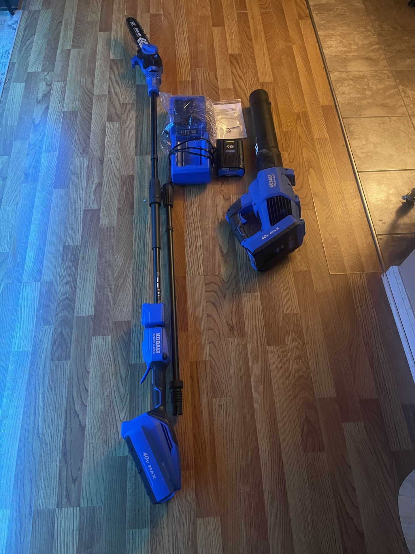 Kobalt Blower And Pole Saw (With 2 Batteries)