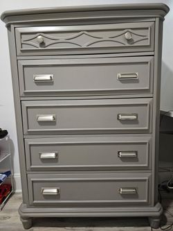 Dresser Chest 5 Drawers
