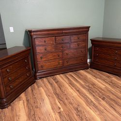Dresser 2 Nightstands Wood Set