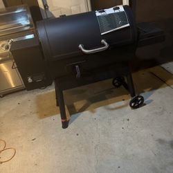 TRAEGER IRONWOOD® 885