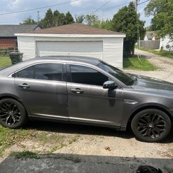 2013 Ford Taurus