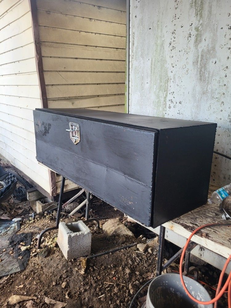 Underbody Toolbox 4 Ft