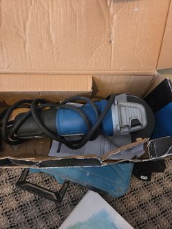Hercules 4-1/2 7amp small angle grinder