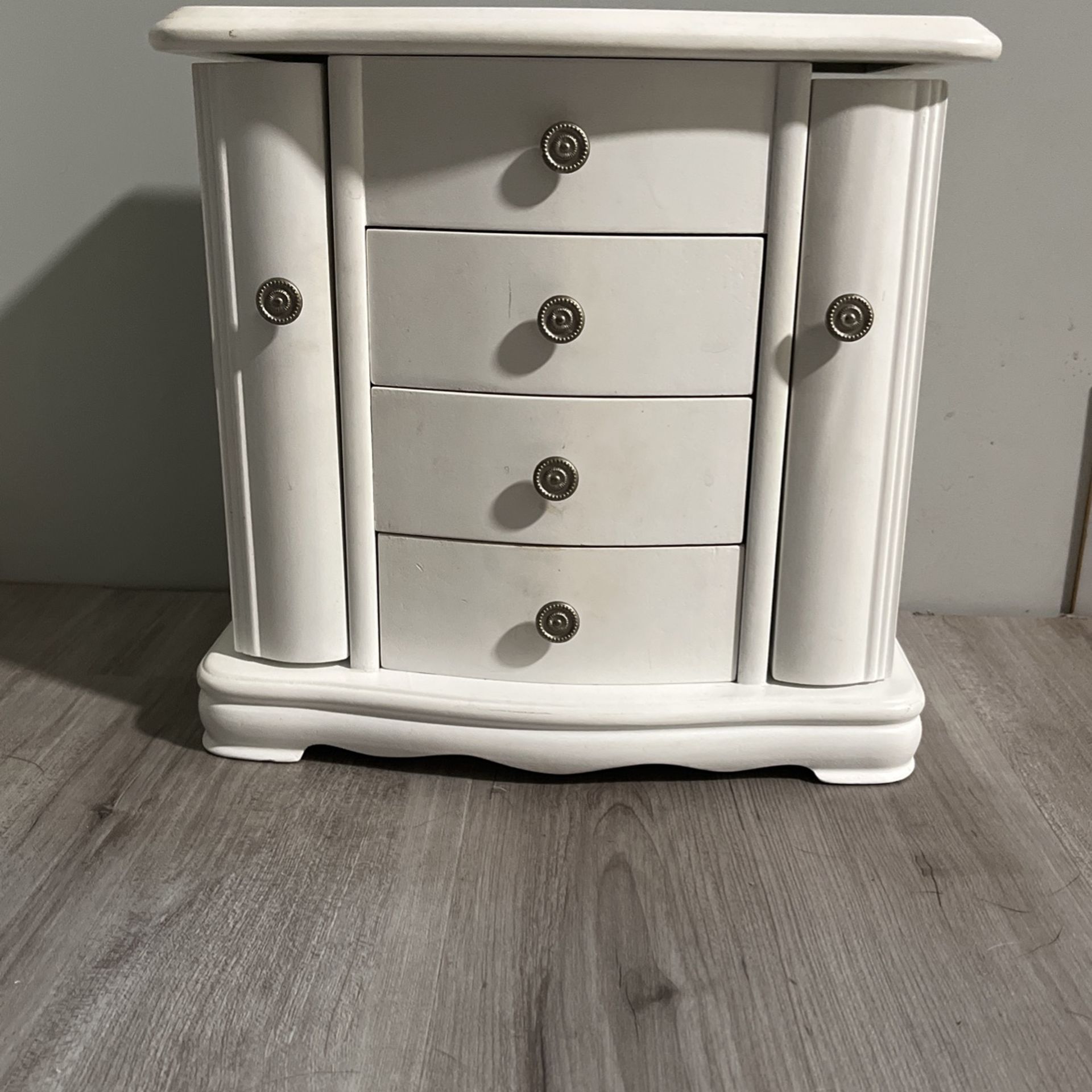 White Jewelry Box
