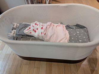 Snoo bassinet