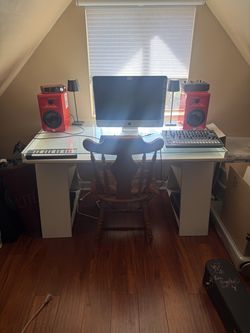 Modern Desk