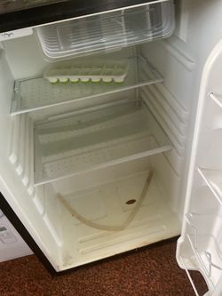 Dorm refrigerator
