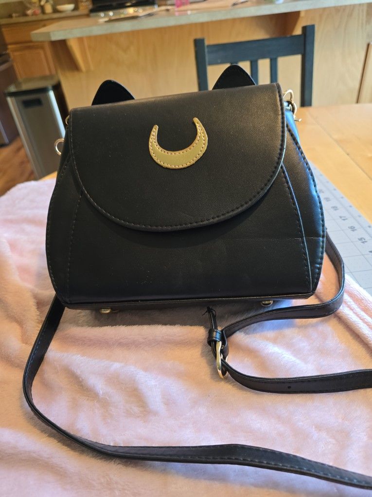 Cat Eat Purse