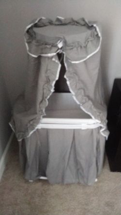 Royal baby bassenet gray