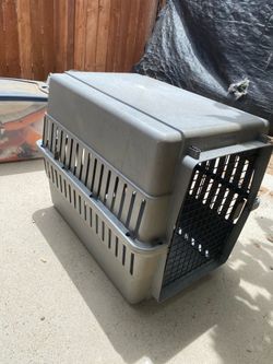 Dog cage/carrier 28 by 22