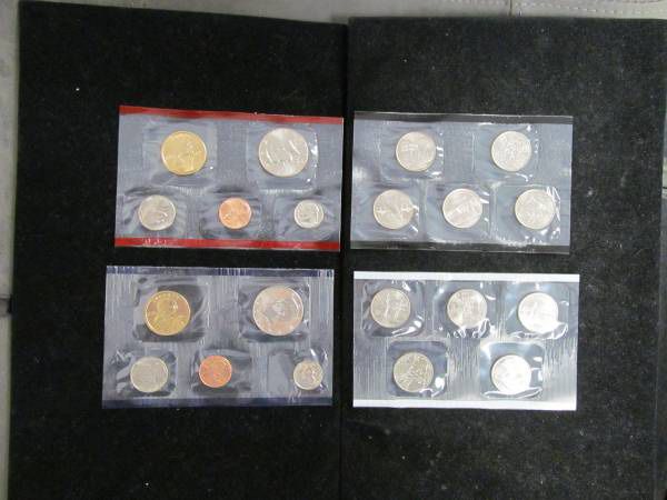 2001 U.S. Mint Set in OGP -- 20 TOTAL PERFECT COINS!