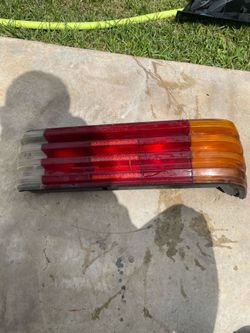 1(contact info removed) Mercedes Benz headlight