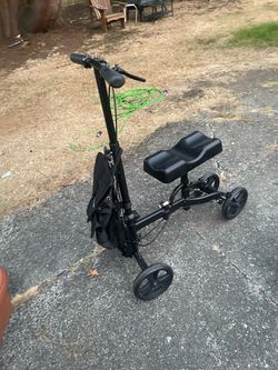 Nice Vive Knee Scooter With Brakss.