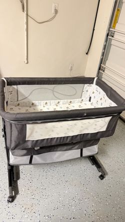Baby Bassinet 3 in 1 with Wheels and Storage