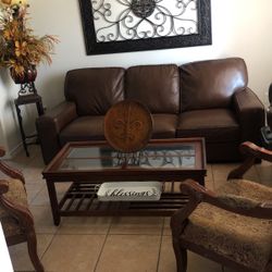 Lether Sofa 2 Seats One Coffie Table 1lamp Sony Stereo 