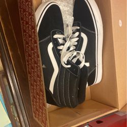 Men 9 Vans