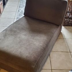 Chaise Lounger