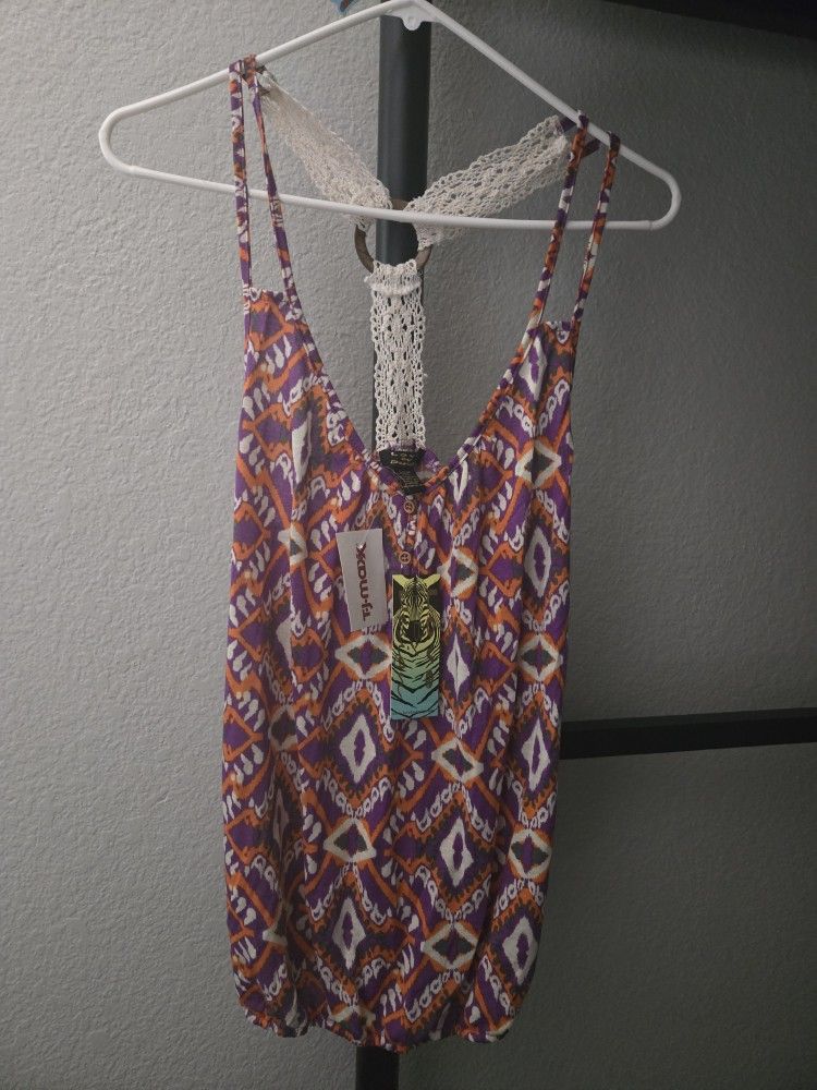 Womens Tank Top Size L NWT