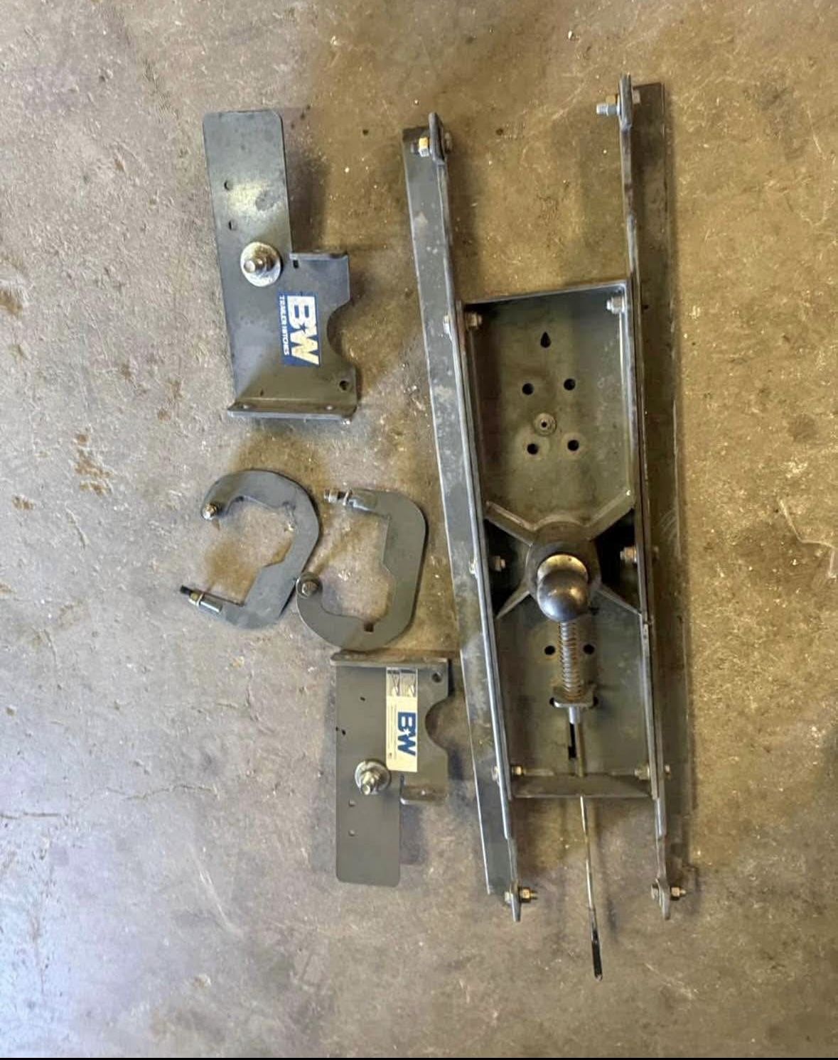 99-10 ford f250 f350 b&w gooseneck flip over hitch