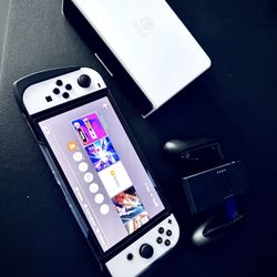 Nintendo Switch OLED Bundle – Excellent Condition