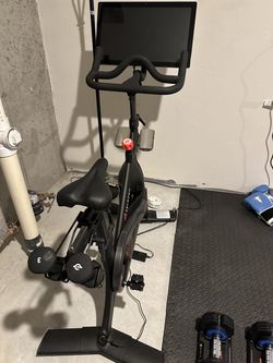 2019 Peloton Bike 3rd Gen Very Good Condition 51-200 Rides - Norfolk, MA