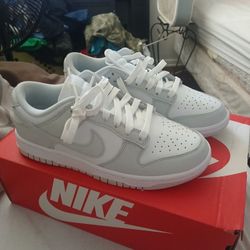 White And Grey Nike Dunks Low 