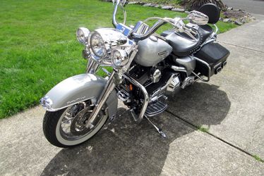 Harley Davidson Motorcycle Women's Biker Babe Black Hand Bag Purse for Sale  in Kent, WA - OfferUp